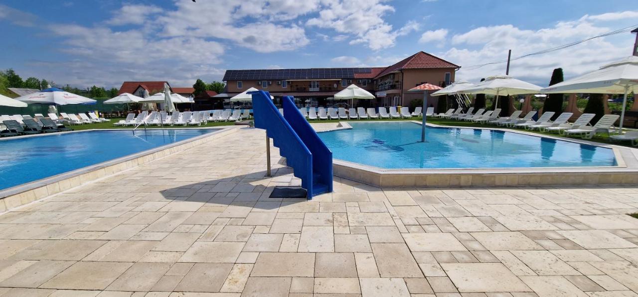 Motel Laguna Beius Extérieur photo