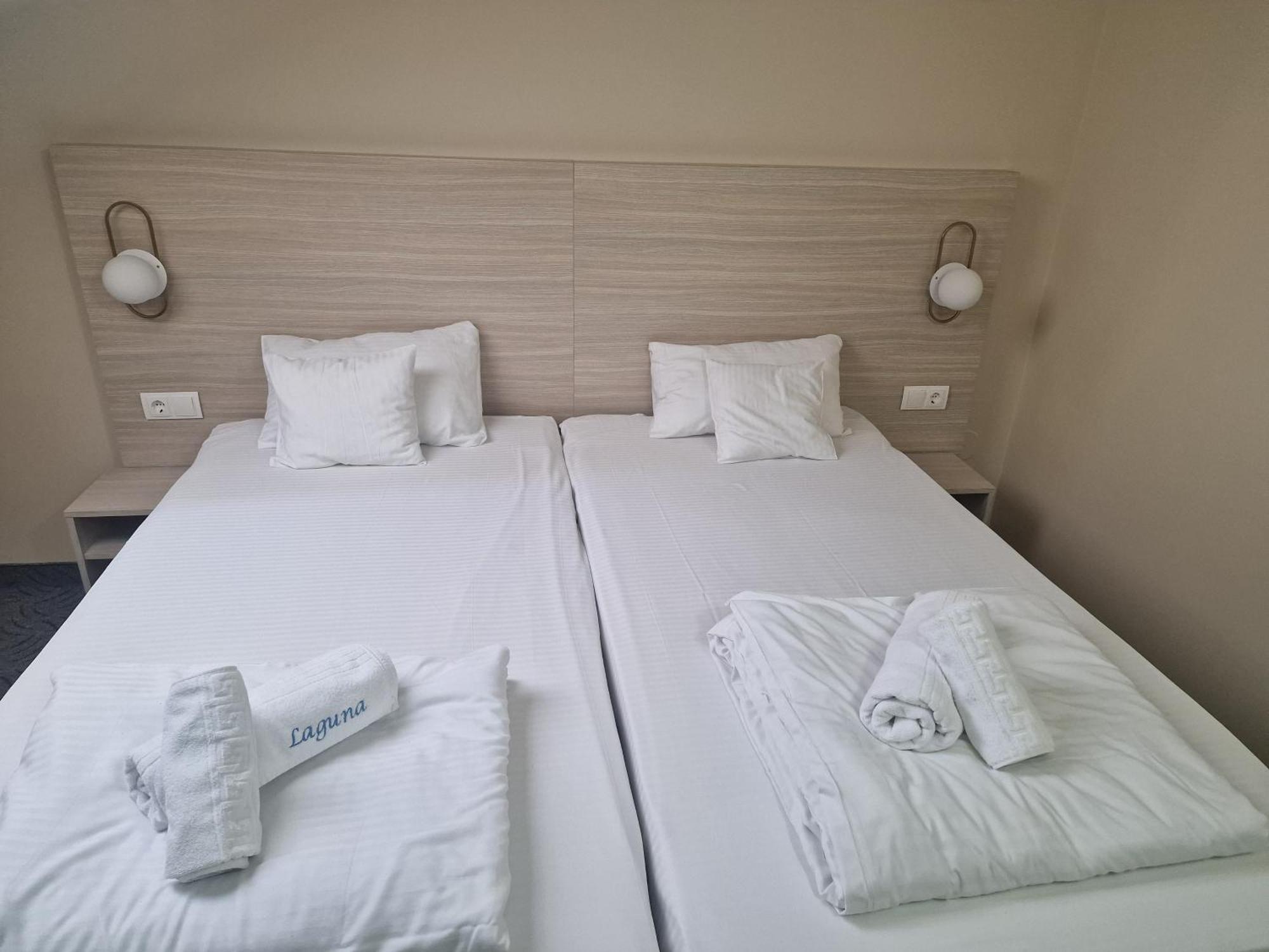 Motel Laguna Beius Extérieur photo